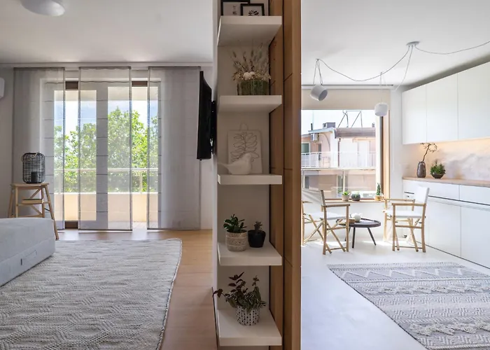 Smartly Designed Flat With Balcony & Parking By Flat Mаnаger Apartment Varna