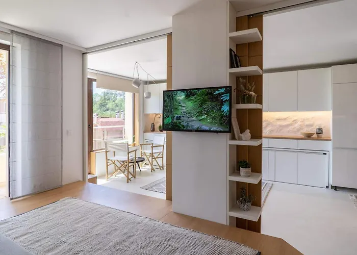 Smartly Designed Flat With Balcony & Parking By Flat Mаnаger * Varna